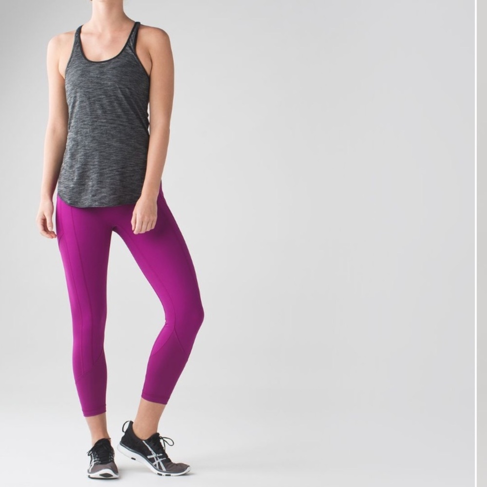 • Lululemon • Women’s All The Right Places Crop II
Regal Plum / Purple 4